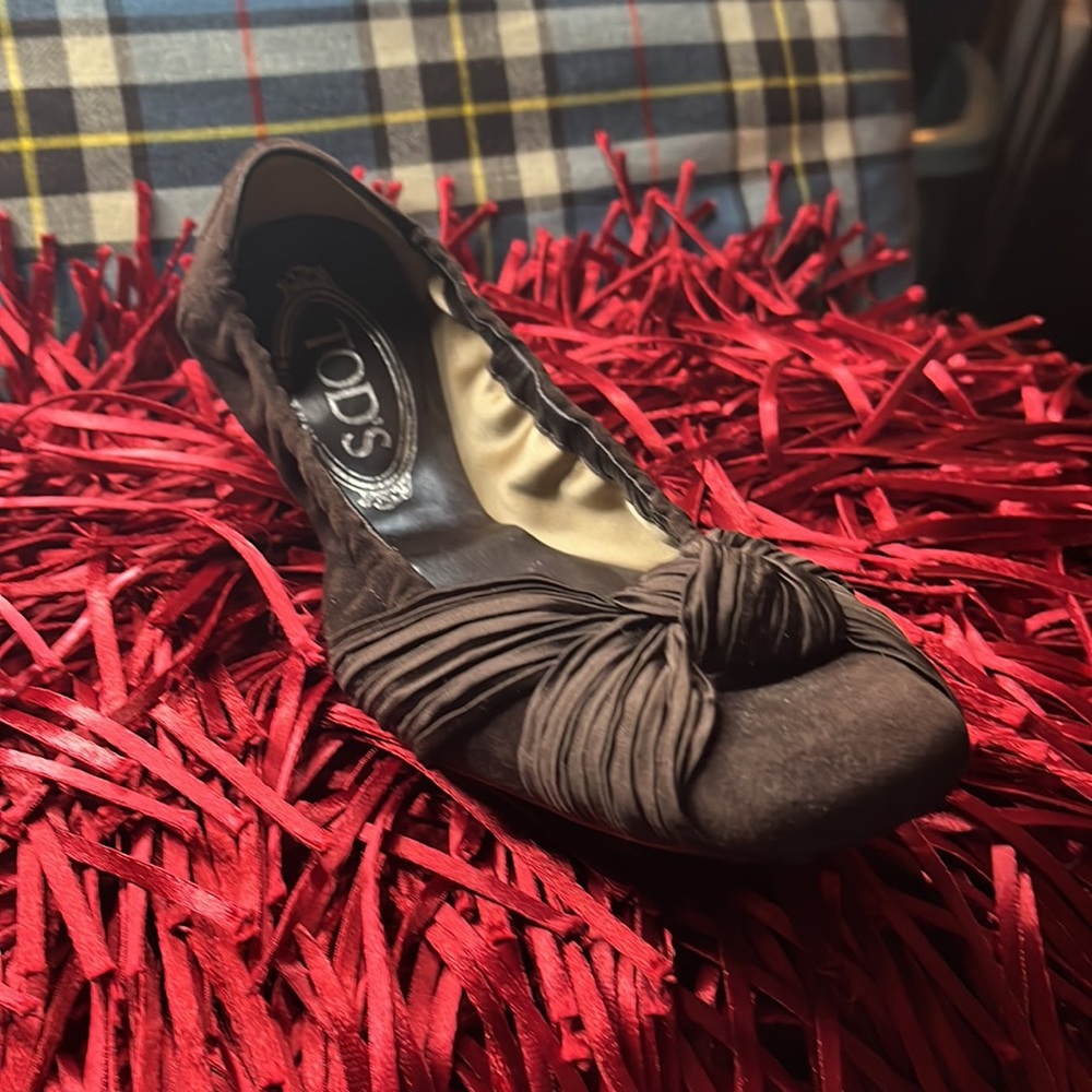 Tod's Brown Suede satin Scrunch Ballet Flats Size Size7.5 EU 38.5